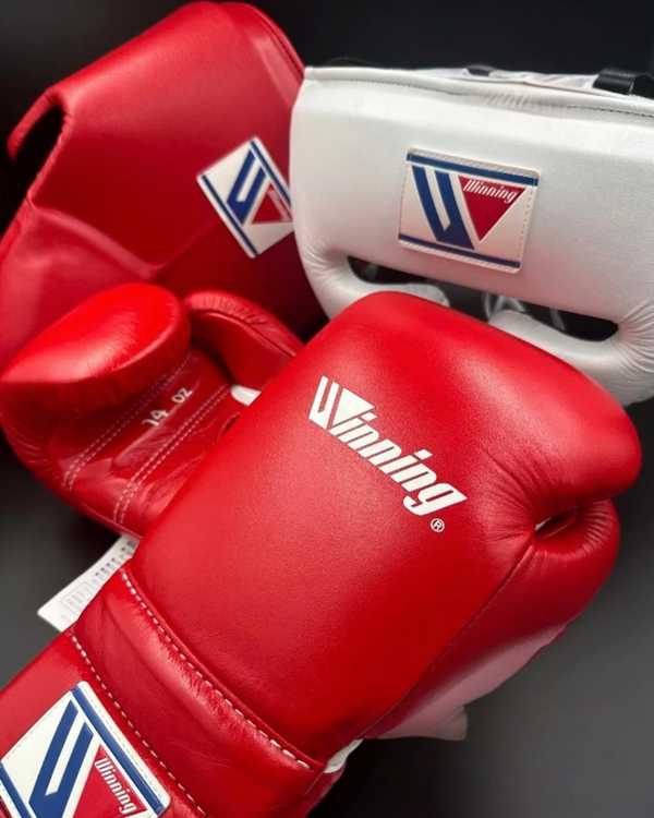 Customizable Red and White Winning Boxing Sets With Cheeks Head Guard