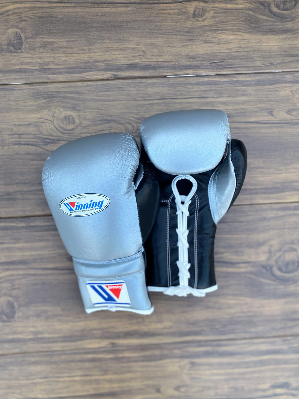 Customizable Silver and Black Winning Boxing Sets With Cheeks Head Guard