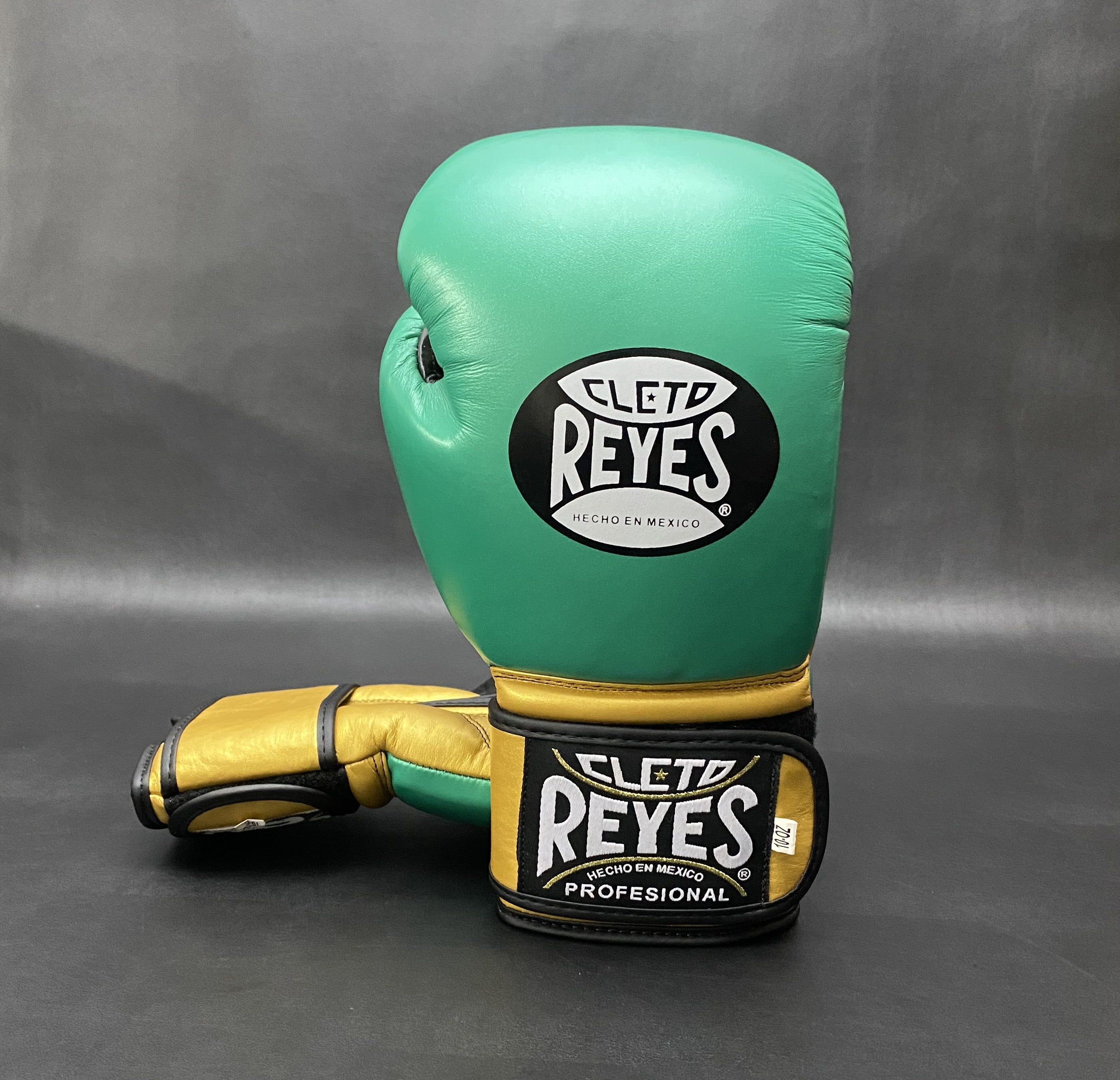 Customizable Green and Gold Cleto Reyes Boxing Gloves, Cleto Reyes Velcro Boxing Gloves, Christmas Gift for Men's and Women's, Thanksgiving Gifts for Him and Her