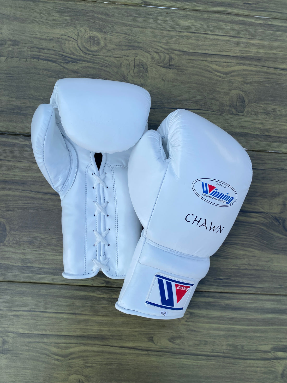 Customizable White and Black Winning Boxing Sets With Cheeks Head Guard