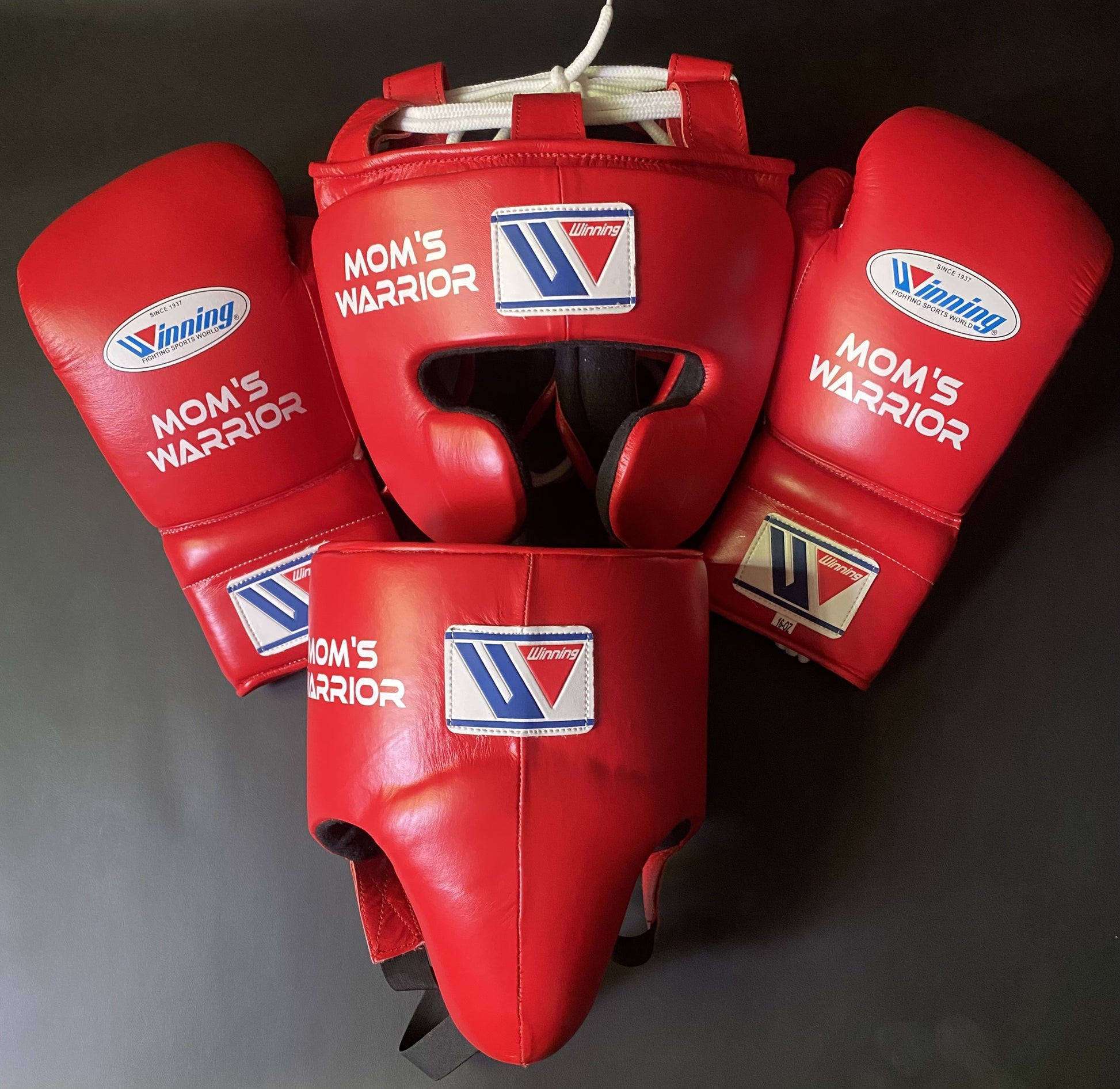 Customizable Red Winning Boxing Sets With Cheeks Head Guard