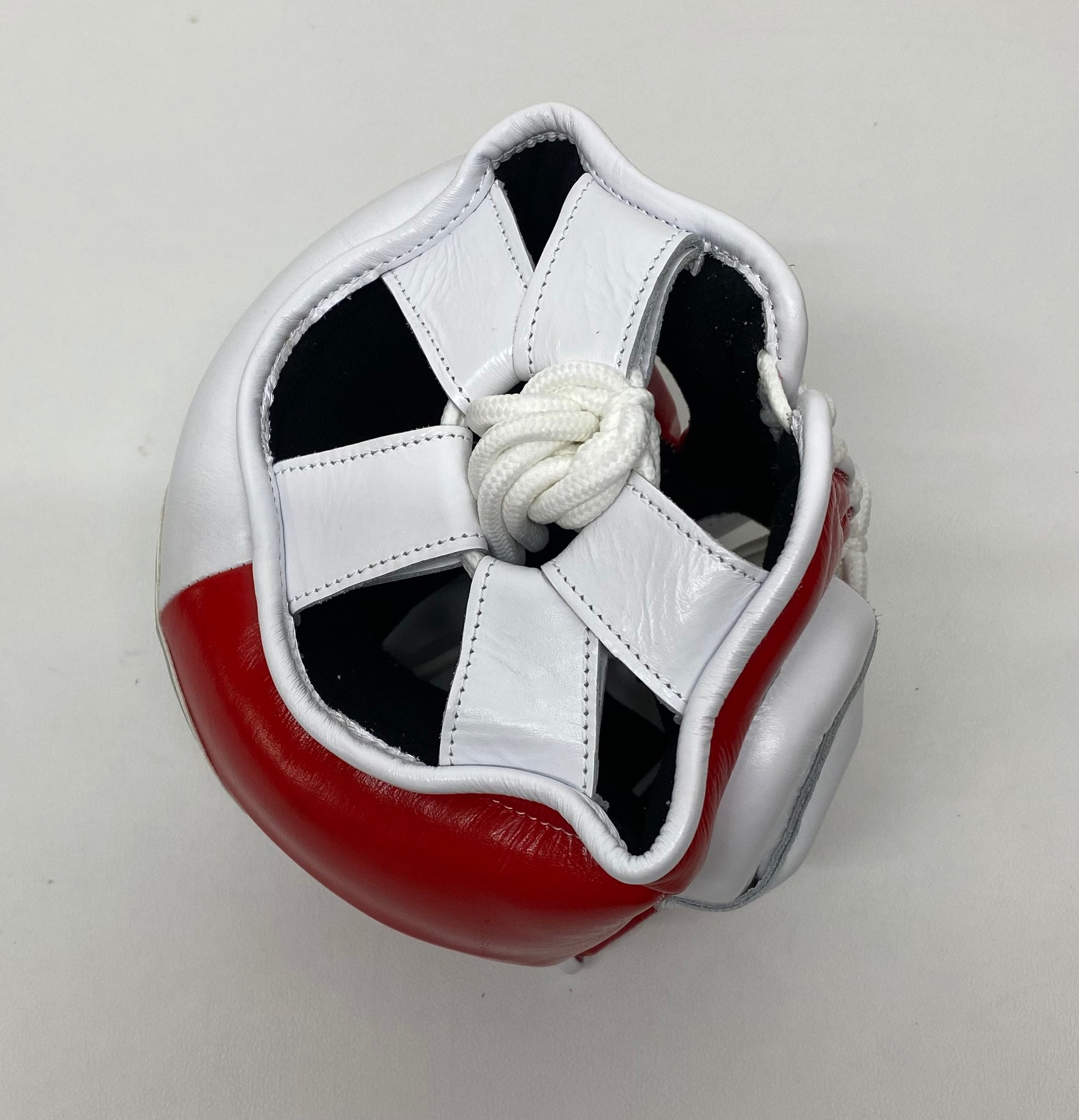Customizable White and Red Winning Boxing Sets With Nose Bar Head Guard