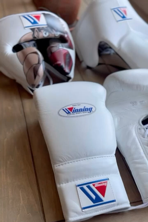 Customizable White Winning Boxing Sets With Cheeks Head Guard